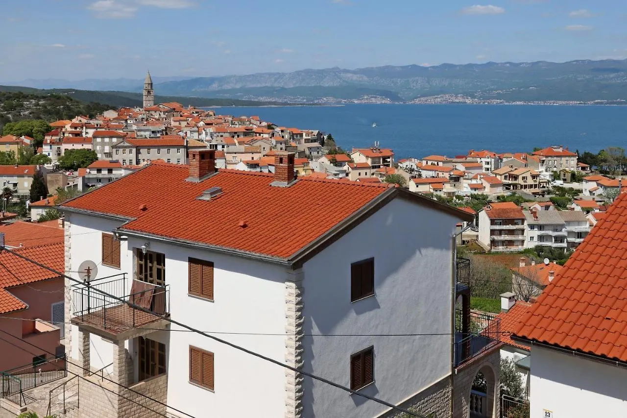 Apartments And Rooms With Parking Space Vrbnik, Krk - 5299 كرواتيا