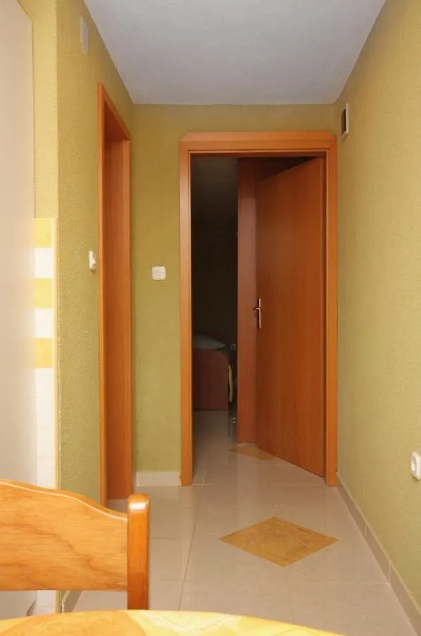 بيت ضيافة Apartments And Rooms With Parking Space Vrbnik, Krk - 5299